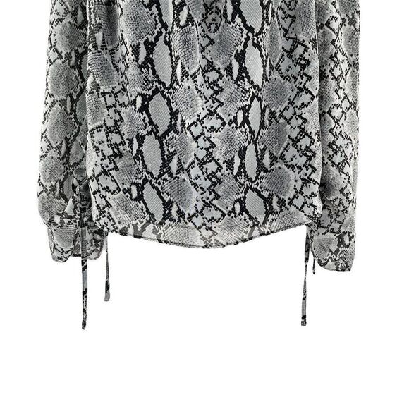 Miss Me Sweet Love Off Shoulder Long Sleeve Snake Skin Print Lace Top Small - Picture 4 of 9